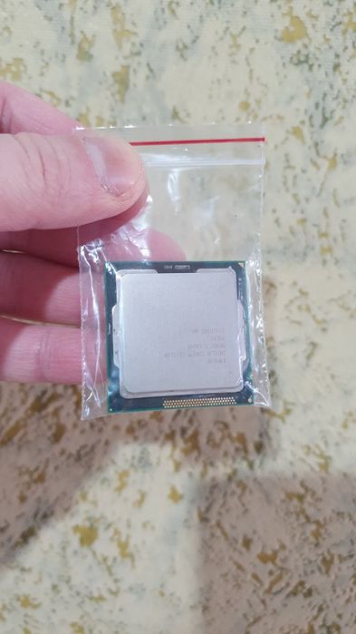 Процессор Intel Core i3 2100 на сокет 1155 -
