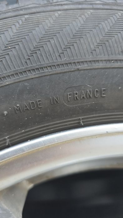 Гуми 185/65R15 с алуминиеви джанти 4x100