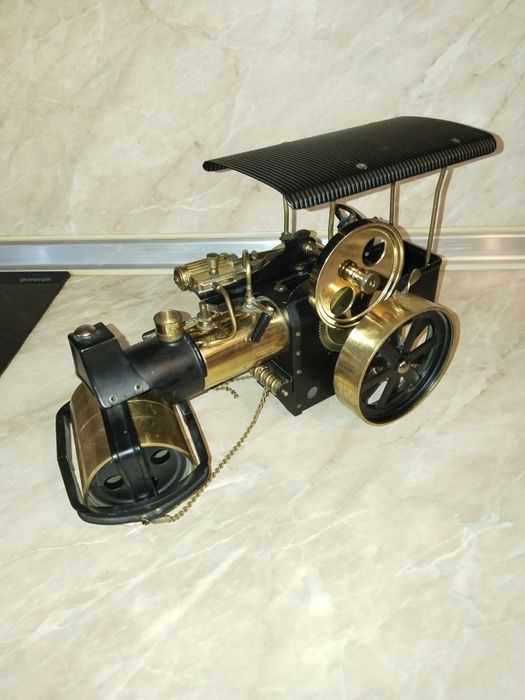 Валяк с парен двигател Wilesco D376