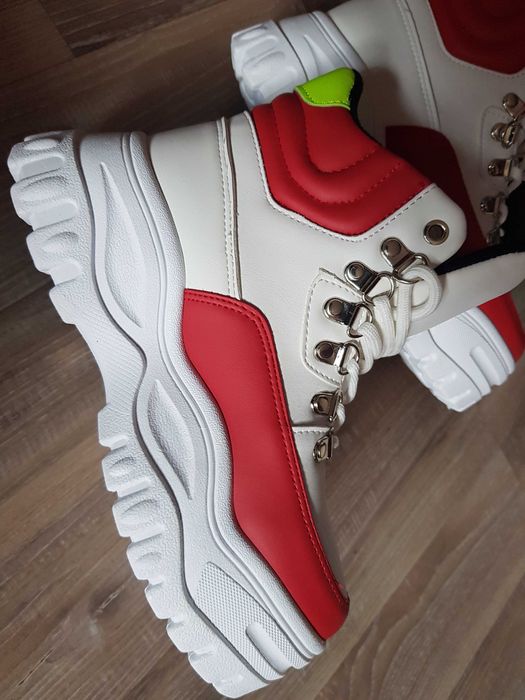 Дамски боти :) :)