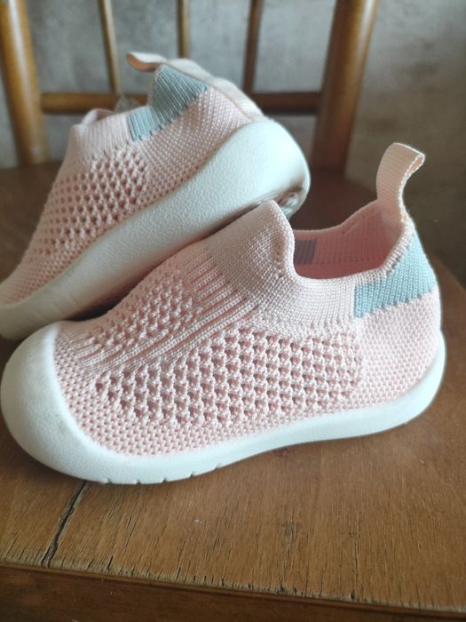 Летняя обувь для девочки