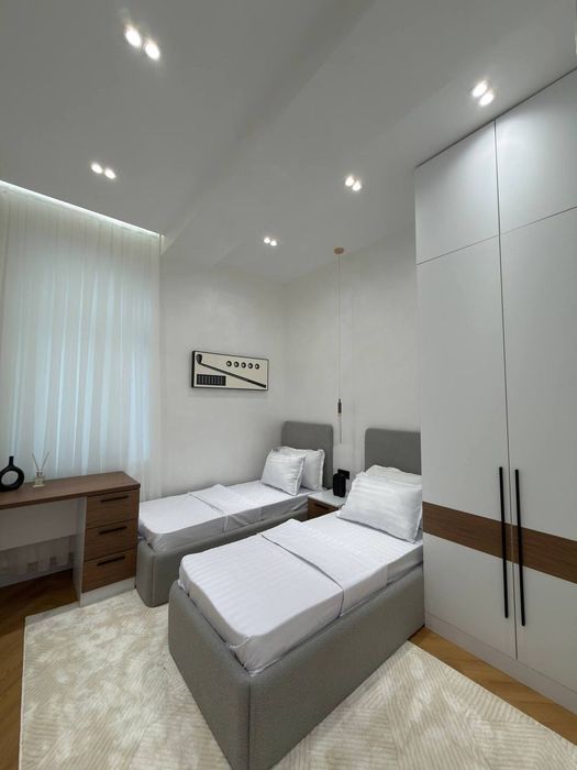 Продается 4х ком квартира в новостройке, ор-р: Макро Oq Saroy, 97м²