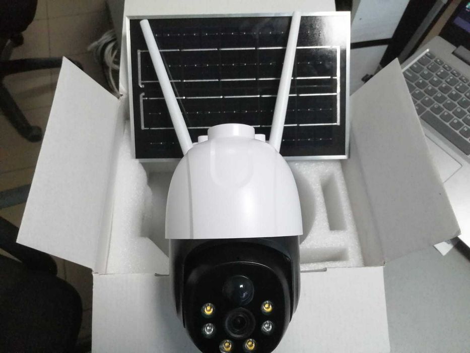 Camera 4G wireless cu panou fotovoltaic + card Micro SD 64Gb