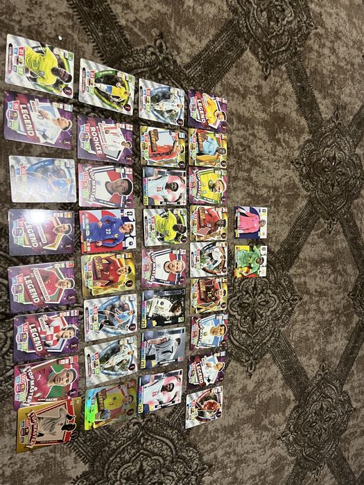 Продавам стикери PANINI 2026