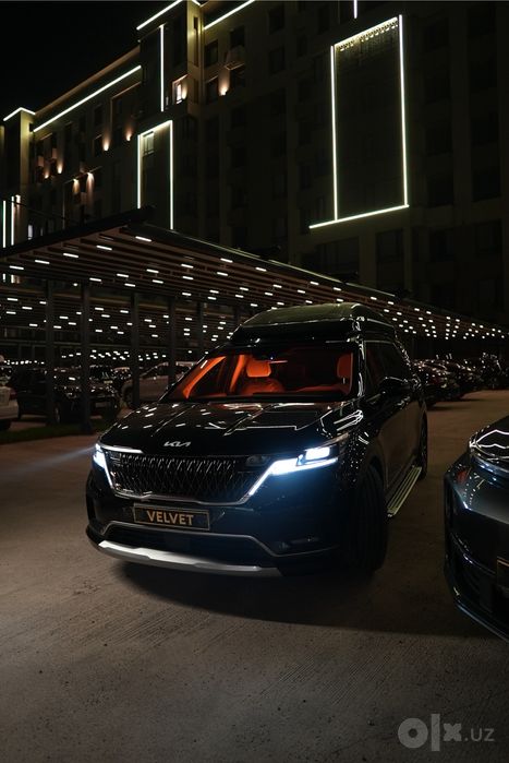 RENT A CAR ! Li 9 , Carnival Hi-Limousine . Velvet rent a car