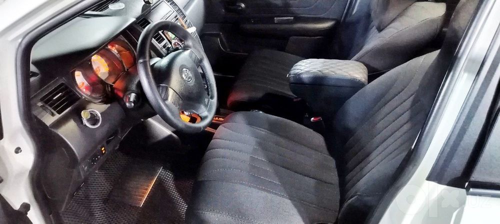 Срочно продайотся Nissan tiida 1.6 2008