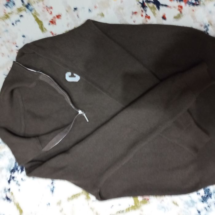 Полузамок коричневый