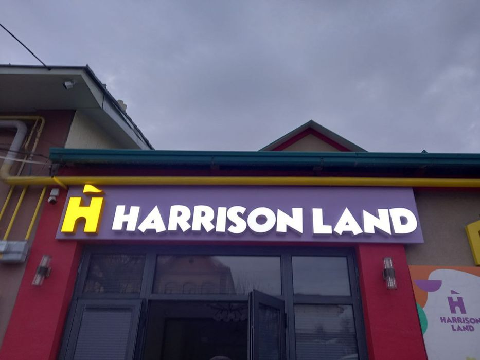 Yonadigan bo'rtma harflar!