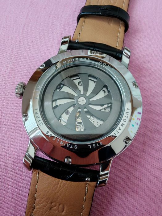 Автоматичен ръчен часовник с miyota механизъм, сапфир кристал,скелетон