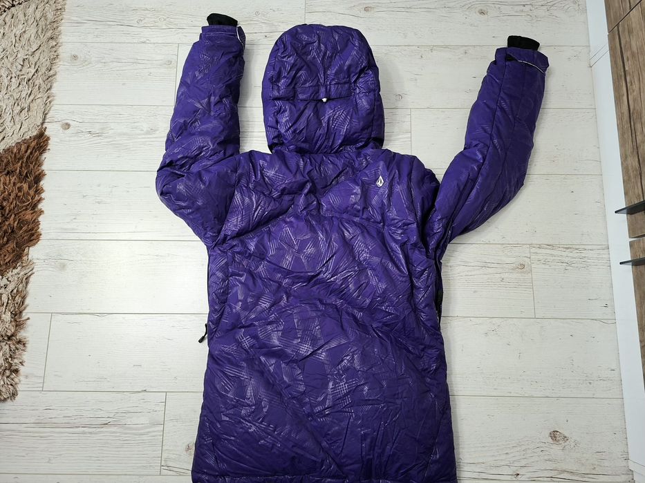 Volcom-Ориг.Дамско пухено ски яке!