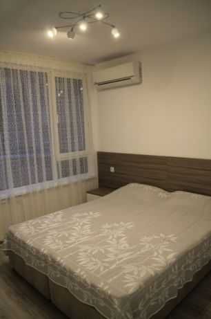 Дава се под наем Едностаен апартамент в Бургас, Лазур - 45 кв.м за 127.5 € - Снимка #2