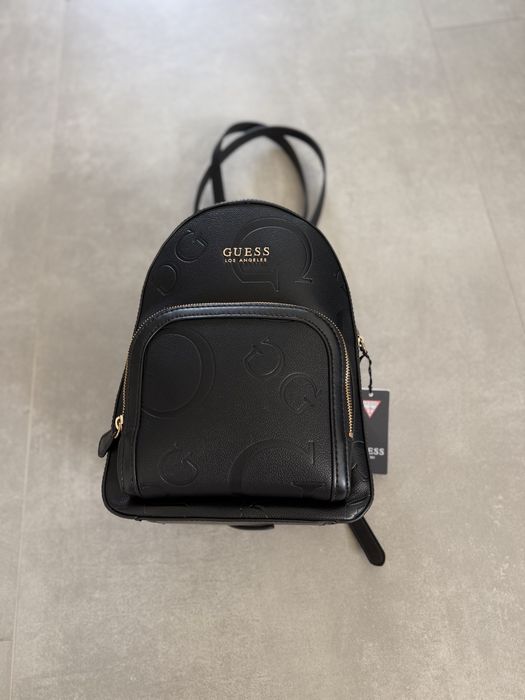 Дамска раница Guess