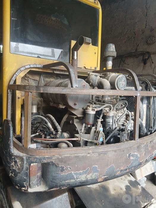 Ekskavator sotiladi 2008yil ishlap turipdi