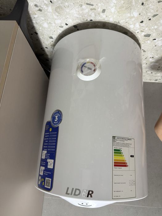 Водонагреватель LIDER Лидер 30л белый