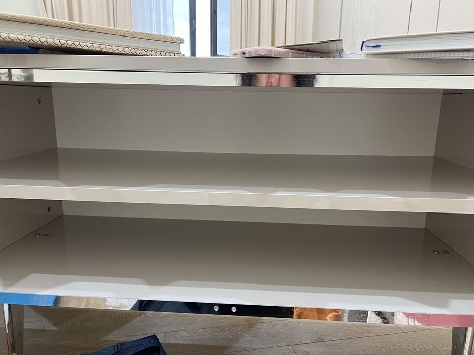 Подставка под телевизор