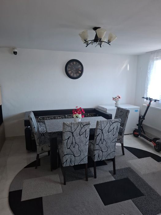 Apartament cu 3 camere