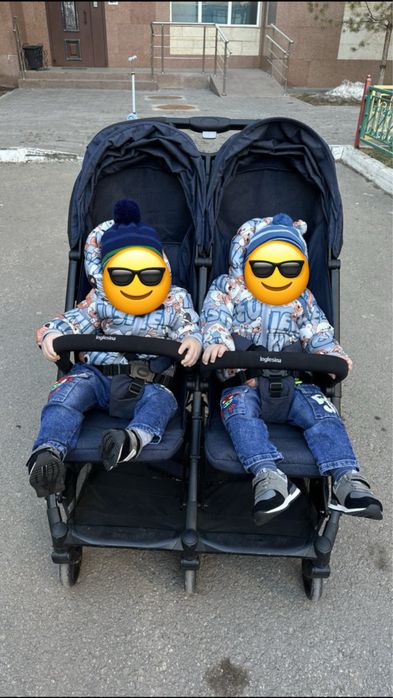 Продам коляску для близнецов б/у