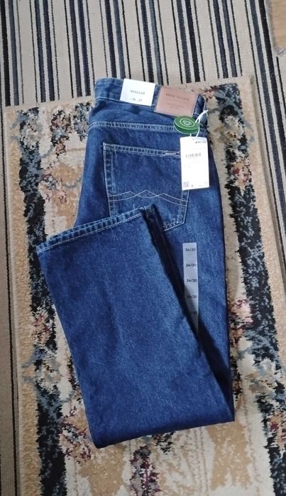 Vând blugi bărbați