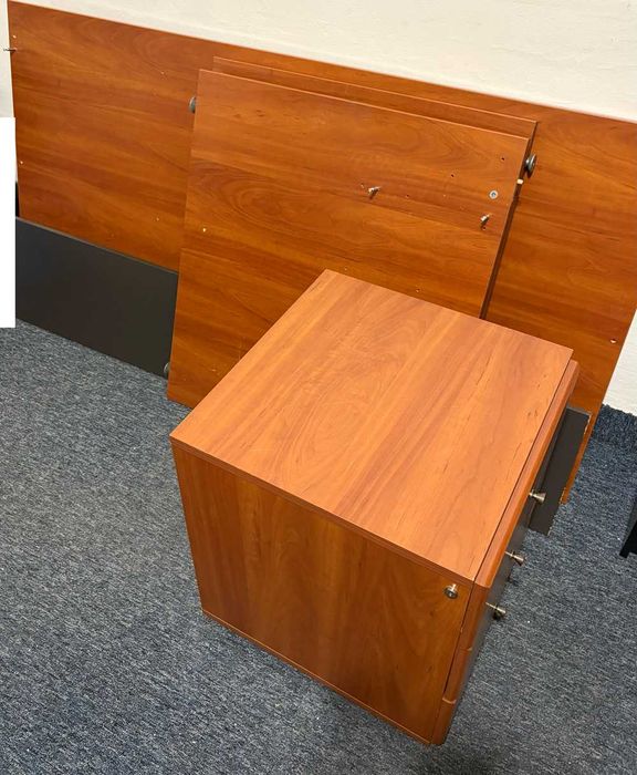 vand set birou lemn masiv stejar + comoda roti 3 sertare cu cheie