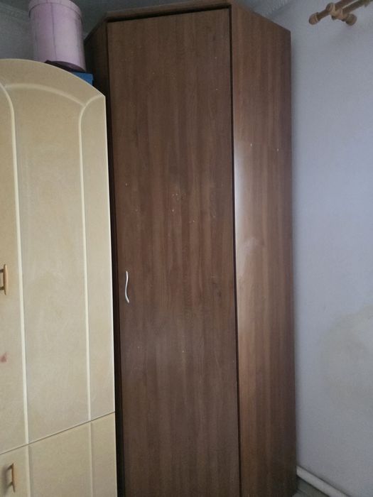 Продаётся Шкаф угловой