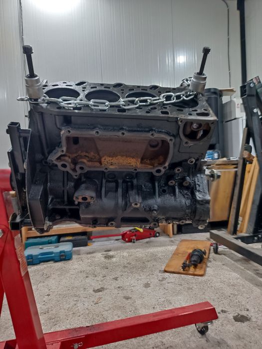 Двигател Киа Соренто 2.5 140 кс дизел