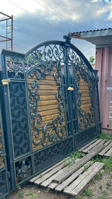 ворота ковка, фасадные распашные