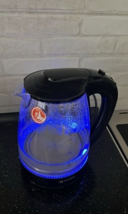 Электрический чайник Vitek