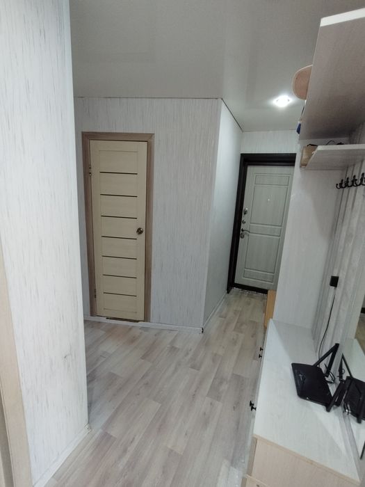 Продам 2х комнатную квартиру в 16мкрн, 3этаж, неугловая