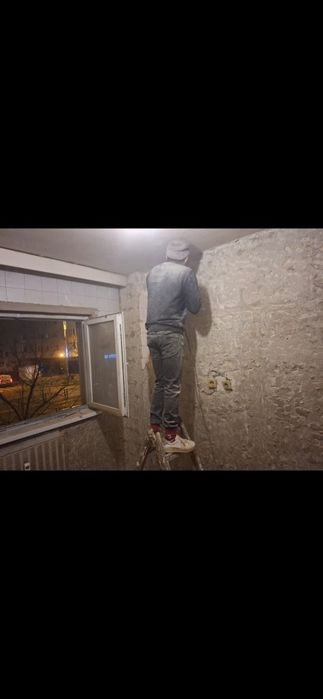 Demolam Decopertam Derasam Taiem in beton caram moloz