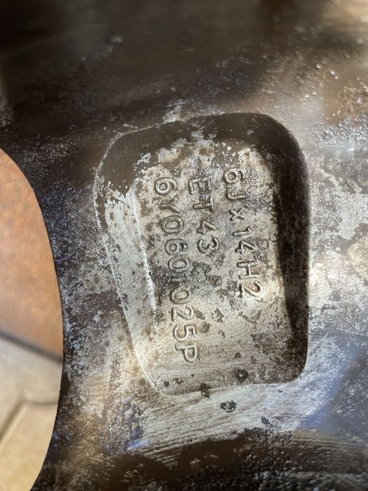 Set Jante aliaj + anvelope vară r14