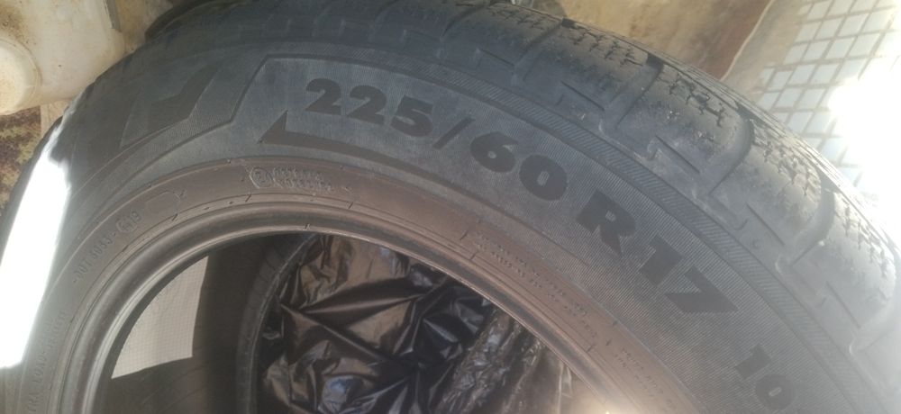 Продам покрышки Нокиан