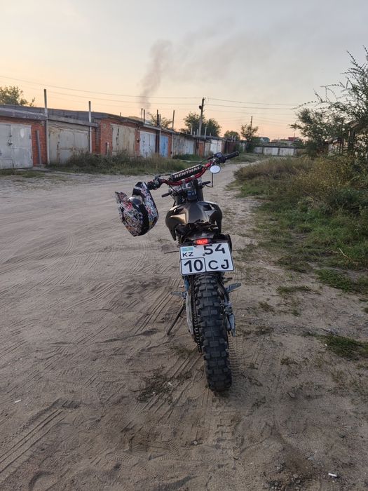 Продам мотоцикл 250 Кубов.