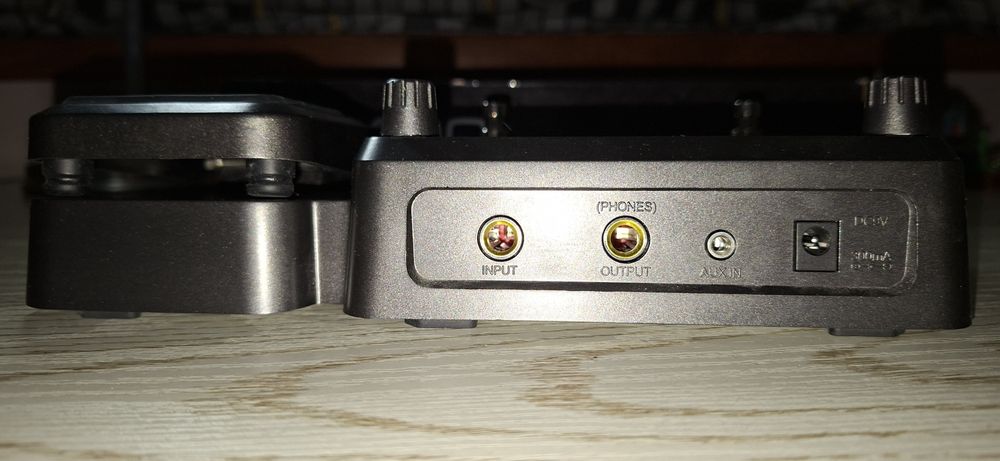 Гитарный процессор Mooer GE100 — идеальное состояние