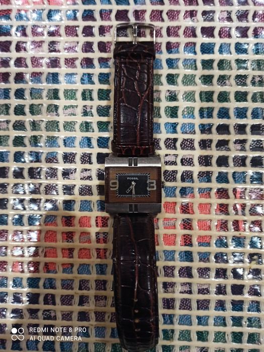 Часовник Fosil. .