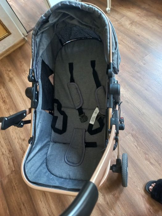 Vând căruț bebe 2 în 1