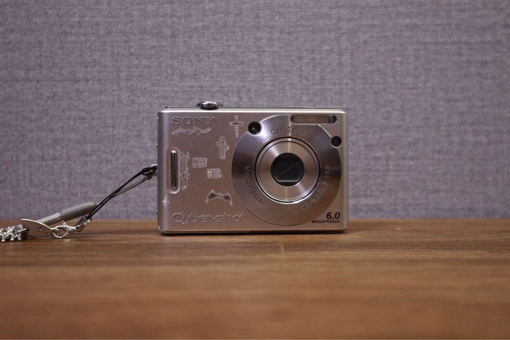 Sony Cybershot DSC-W30