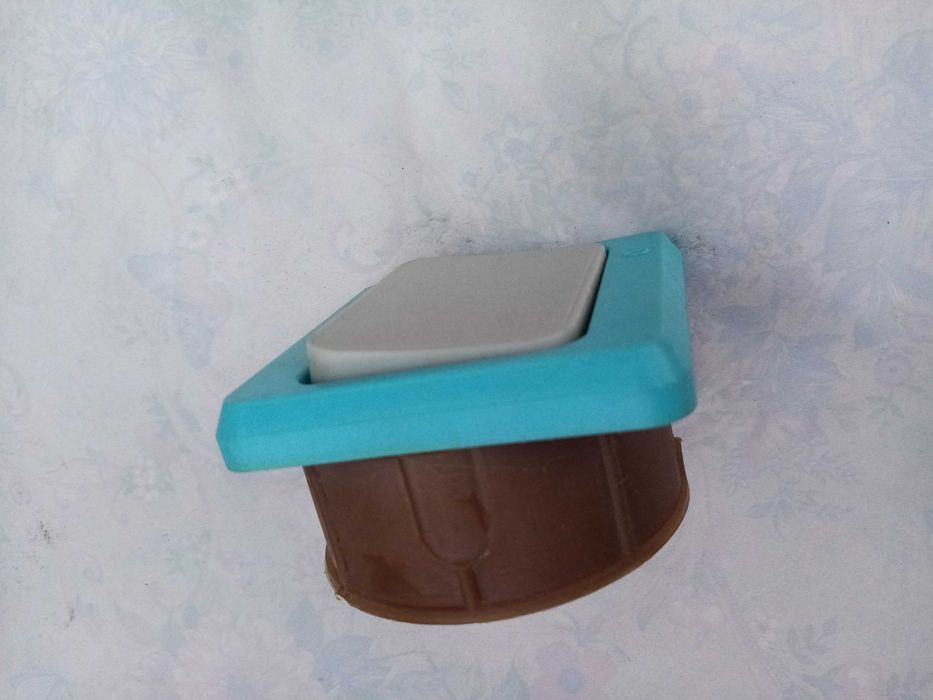 Выключатели света, эл. патроны для ламп