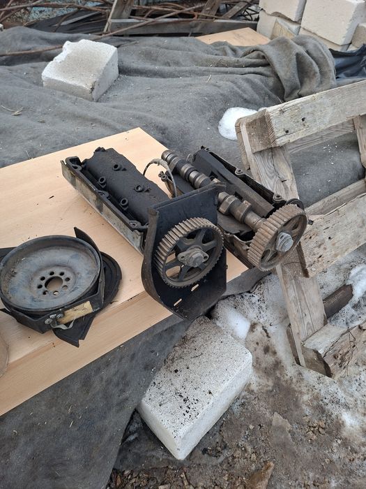 Продам головки на ауди 100