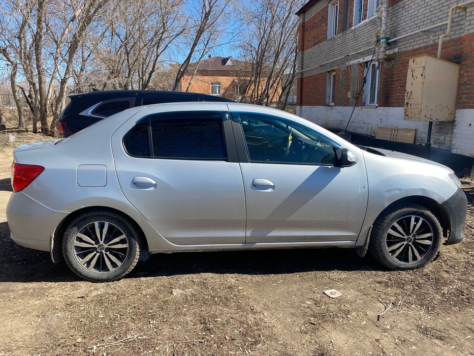 Продам Renault Logan 2015 года