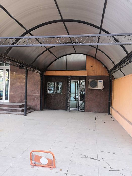 Дава се под наем Офис в Варна, Базар Левски - 40 кв.м за 229.5 € - Снимка #1