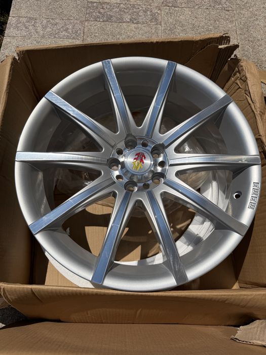 Jante MOMO Corse Ten-S R19 5x112