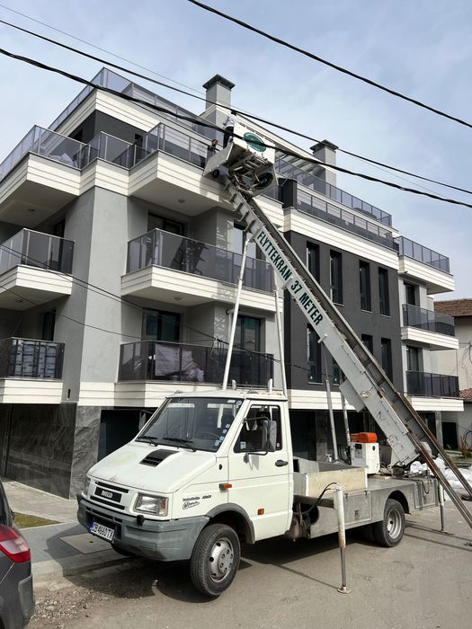 Автовишка Строителен асансьор. Мобилен Хаспел под наем.