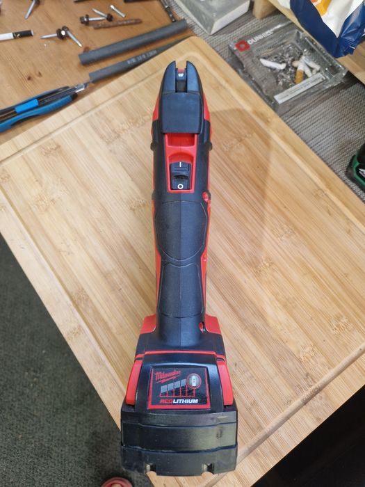 Multifuncțional Milwaukee M18 BMT