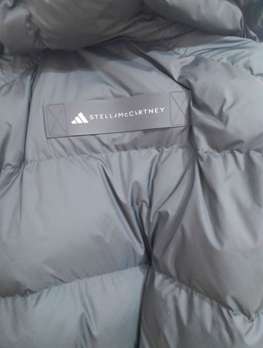 Пуховик adidas Stella McCartney