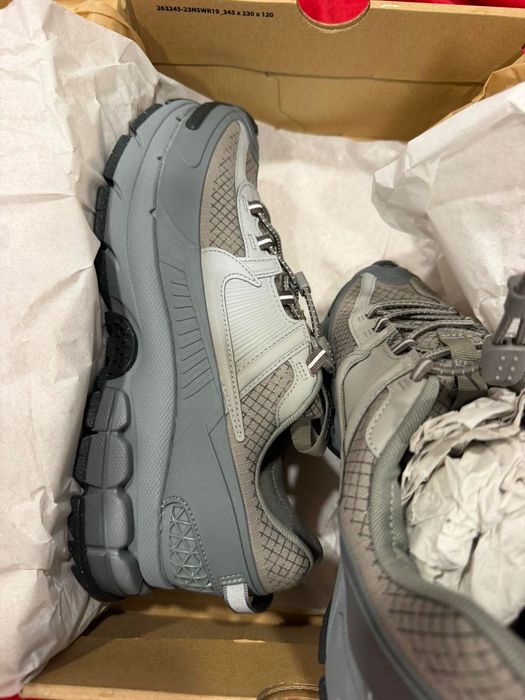 Nike zoom vomero roam reflt. Различни номера.