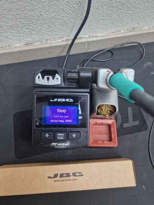 Stație de lipit profesională JBC CD-2D + mâner T245 –