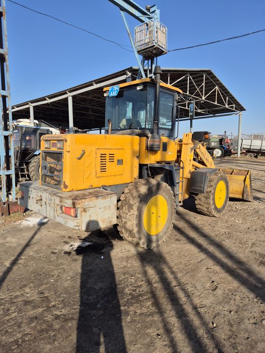 Продам погрузчик ZL932