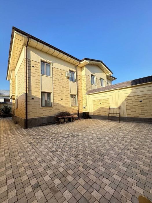 Сдаётся 3 этажный Таунхаус в аренду