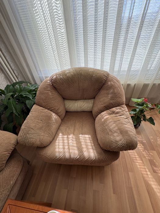 Продавам холна гарнитура