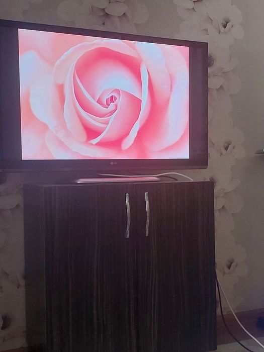 Телевизор Lg прадам
